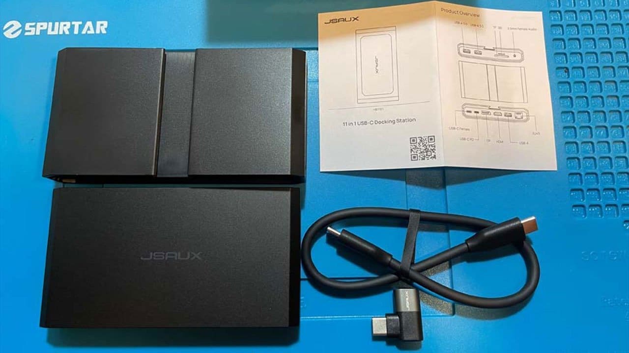 JSAUX 11-in-1 dock and ModCase attached to a Steam Deck