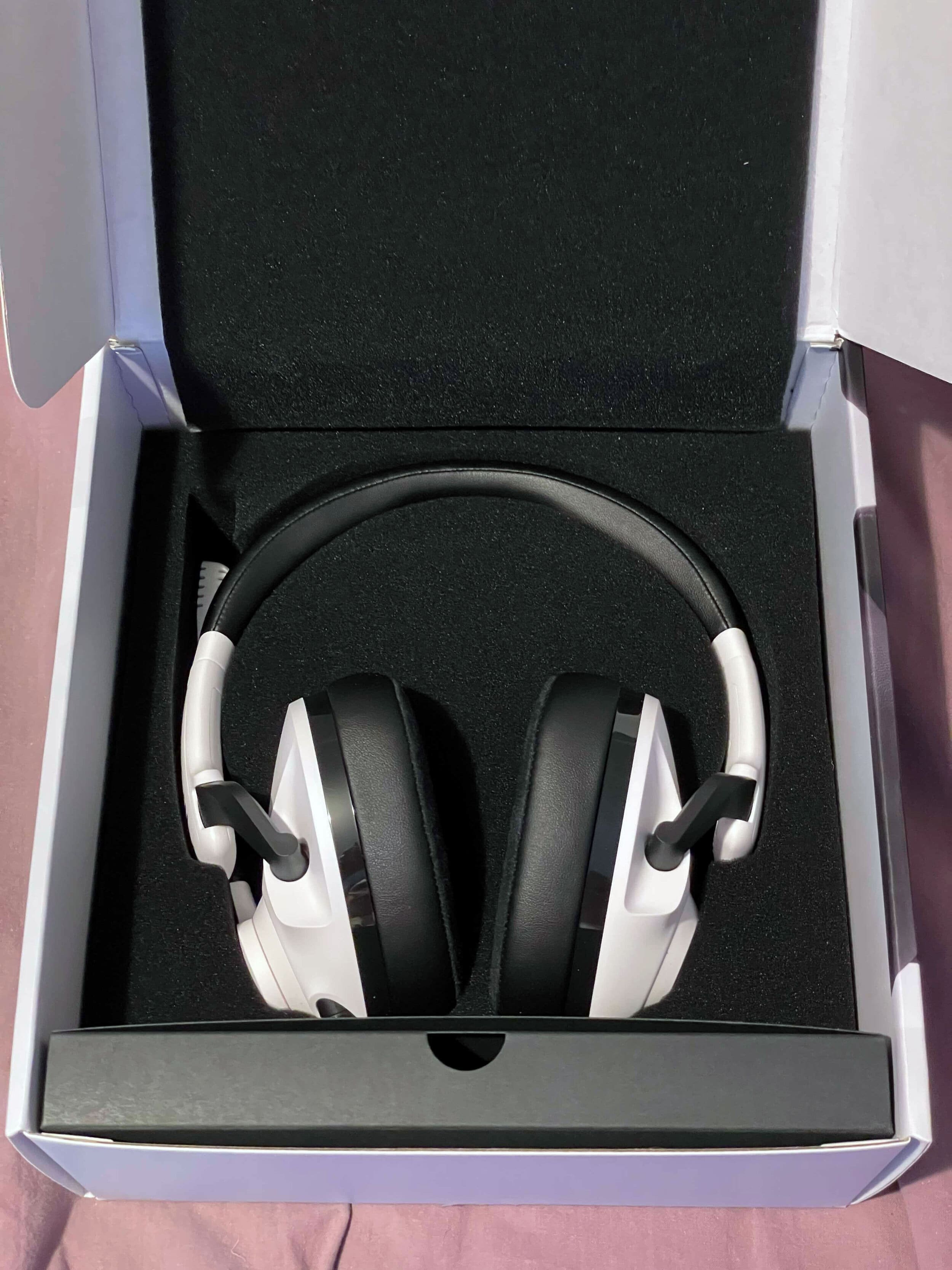 EPOS H3 retail packaging