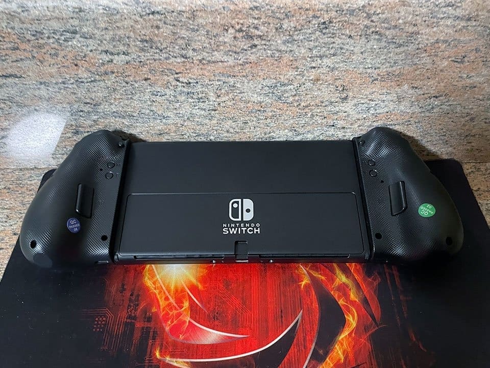 Nyxi Joy-Pad rear view