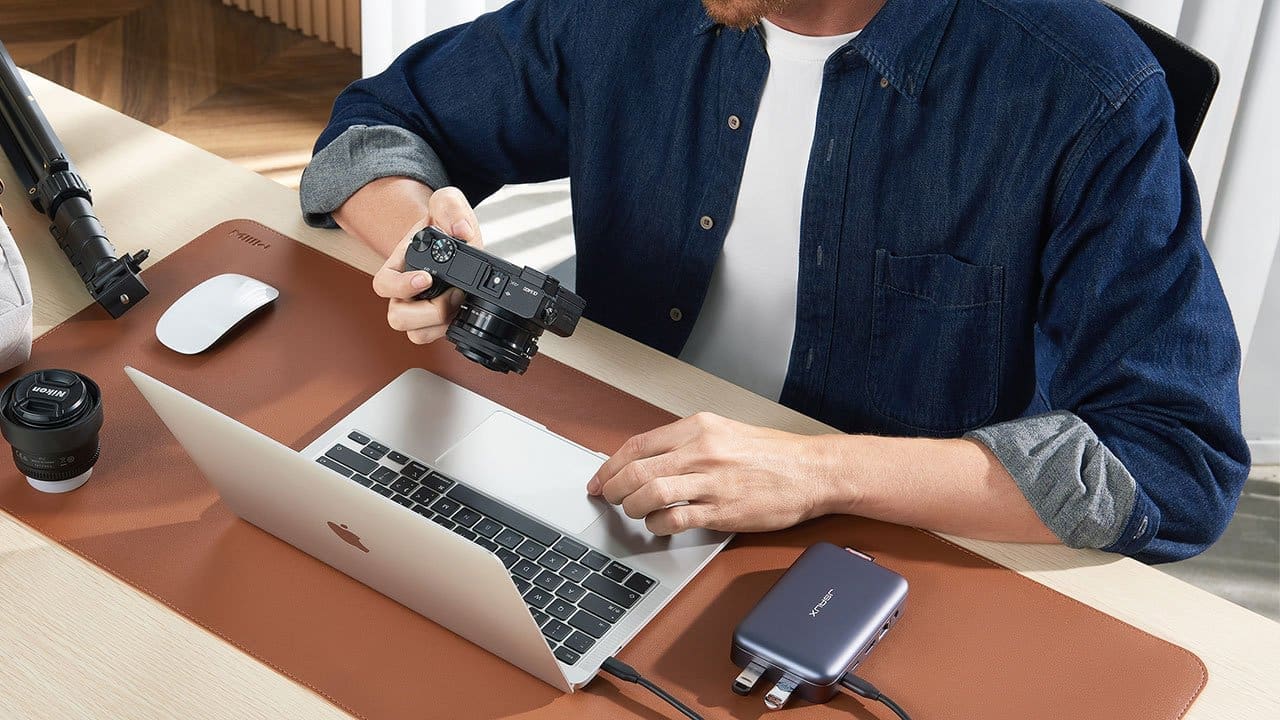 OmniCase 2 layout and ports