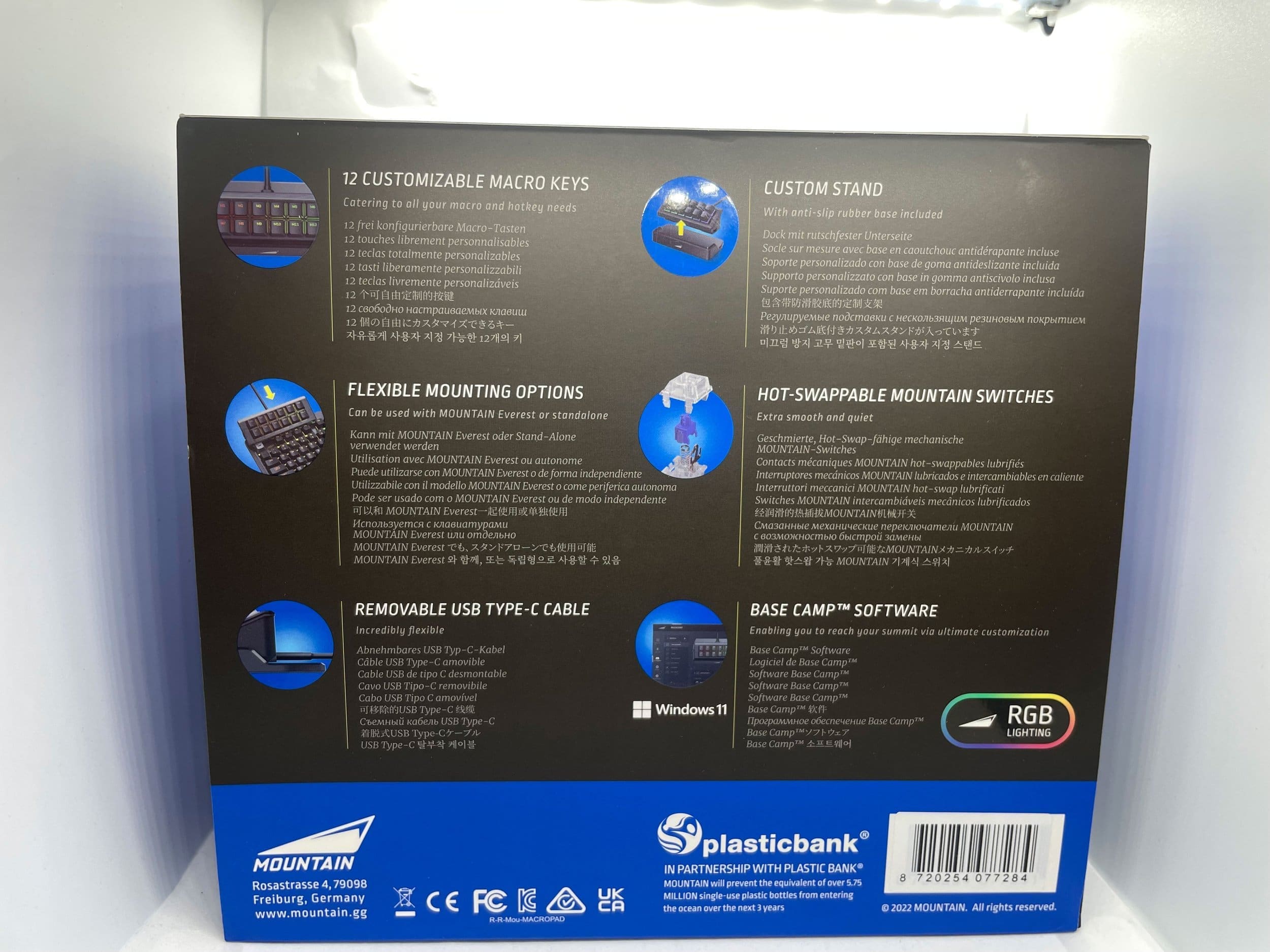 Mountain MacroPad unboxing: device close-up